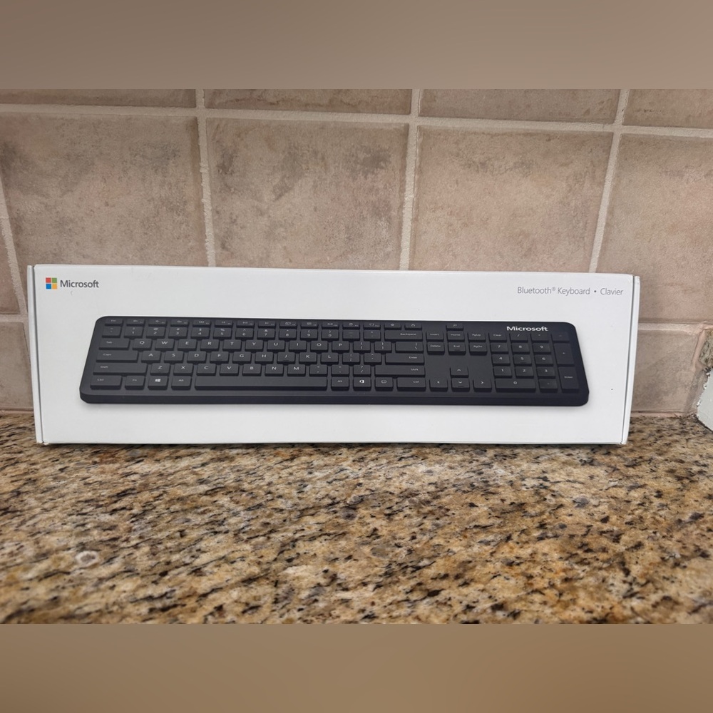 Microsoft Wireless Keyboard in Black